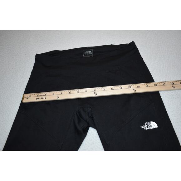 The North Face Leggings Womens Size Medium Gym Pants Capris Performance - Picture 8 of 9